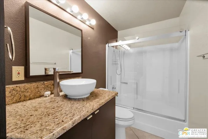 505 S Farrell Drive G42, Palm Springs, California 92264