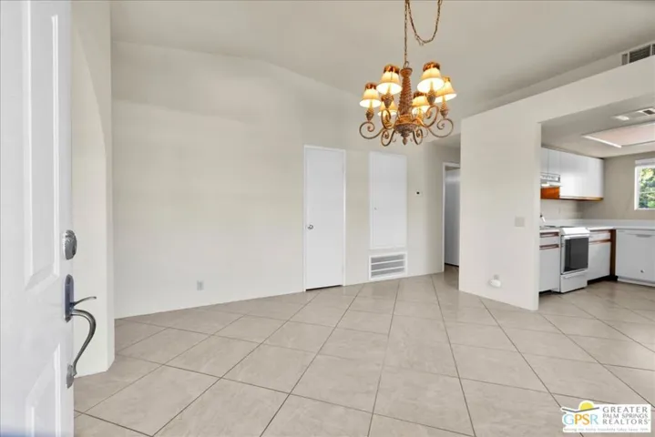 505 S Farrell Drive G42, Palm Springs, California 92264