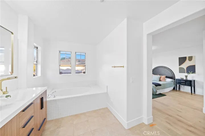 35 Via Encanto, Rancho Santa Margarita, California 92688
