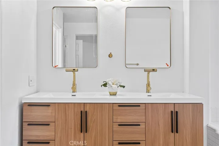 35 Via Encanto, Rancho Santa Margarita, California 92688