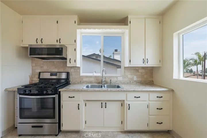 29119 S Highmore, Rancho Palos Verdes, California 90275