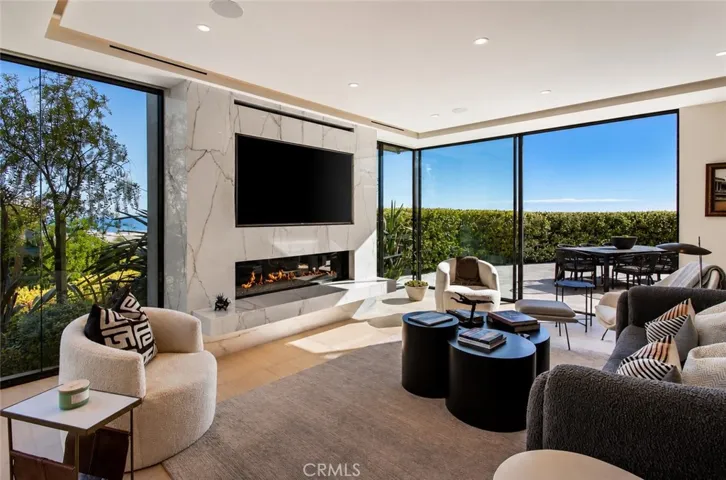 2928 Ocean, Corona Del Mar, California 92625
