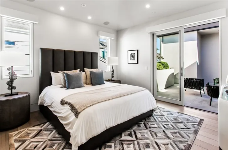 Upstairs Bedroom 2