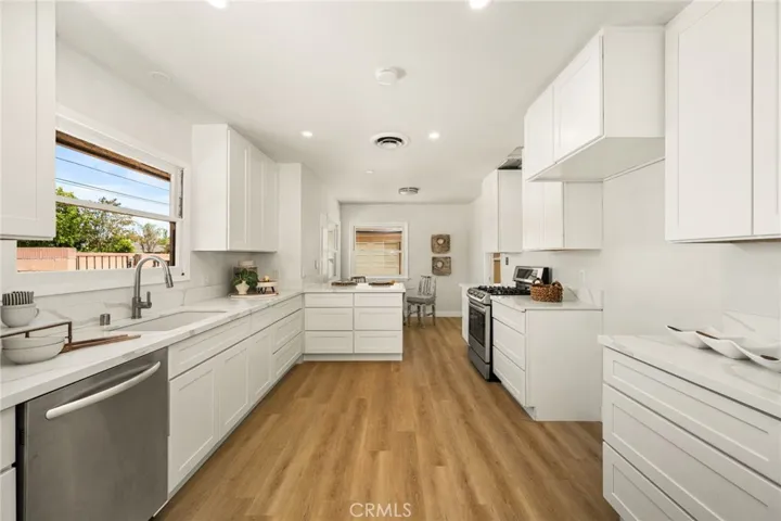 17821 Fairhaven Avenue, North Tustin, California 92705