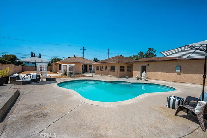 17821 Fairhaven Avenue, North Tustin, California 92705