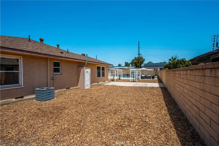 17821 Fairhaven Avenue, North Tustin, California 92705