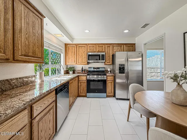 cFamily and Kitchen5