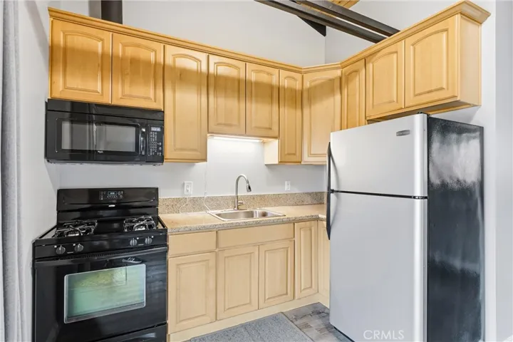 13917 Walnut, Whittier, California 90602