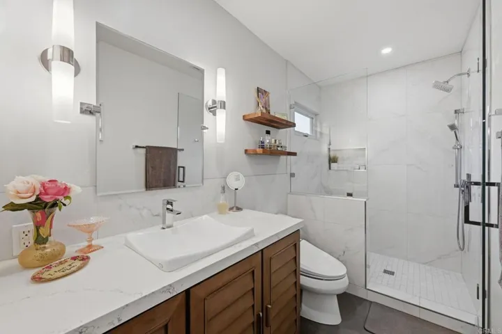 Main House Primary Bath