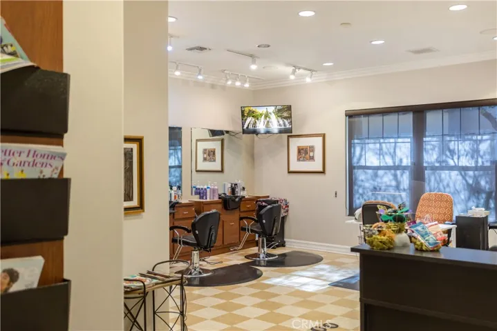 Salon