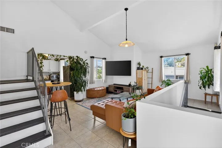 4542 San Andreas, Los Angeles, California 90065