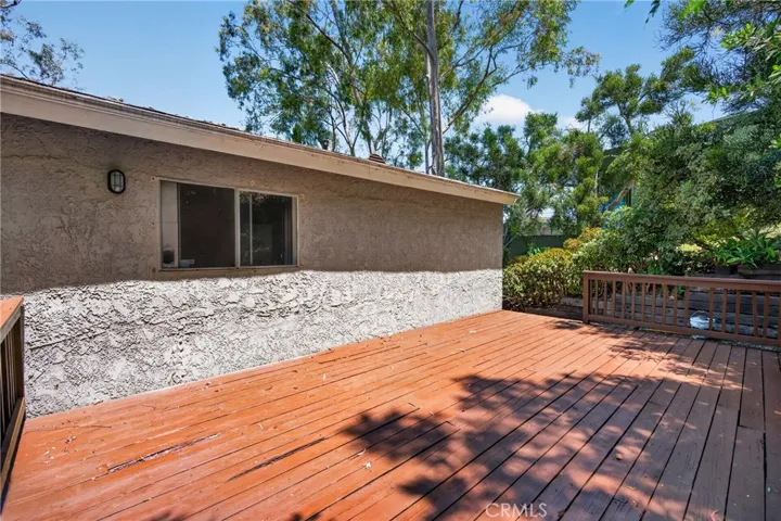 4542 San Andreas, Los Angeles, California 90065