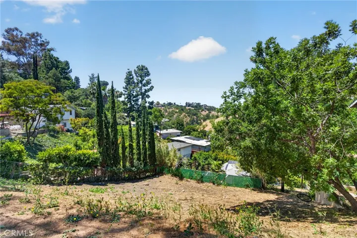 4542 San Andreas, Los Angeles, California 90065