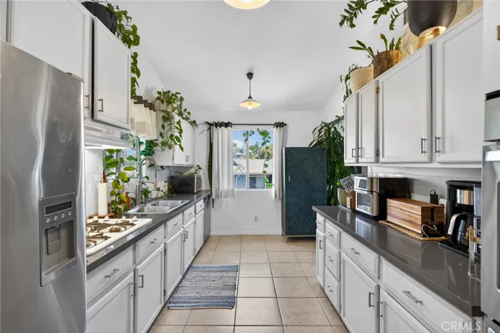 4542 San Andreas, Los Angeles, California 90065