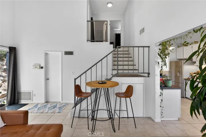 4542 San Andreas, Los Angeles, California 90065
