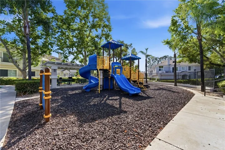 7543 W Liberty, Fontana, California 92336
