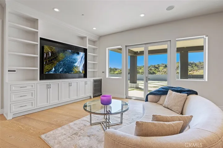 109 Buckskin Road, Bell Canyon, California 91307