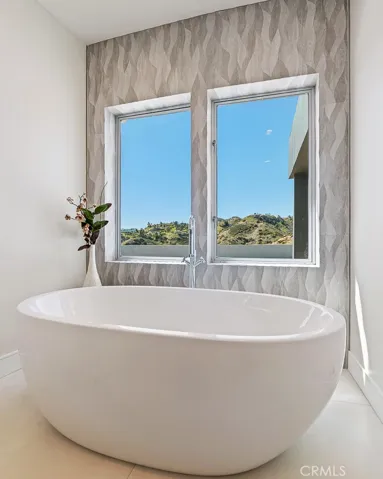 109 Buckskin Road, Bell Canyon, California 91307