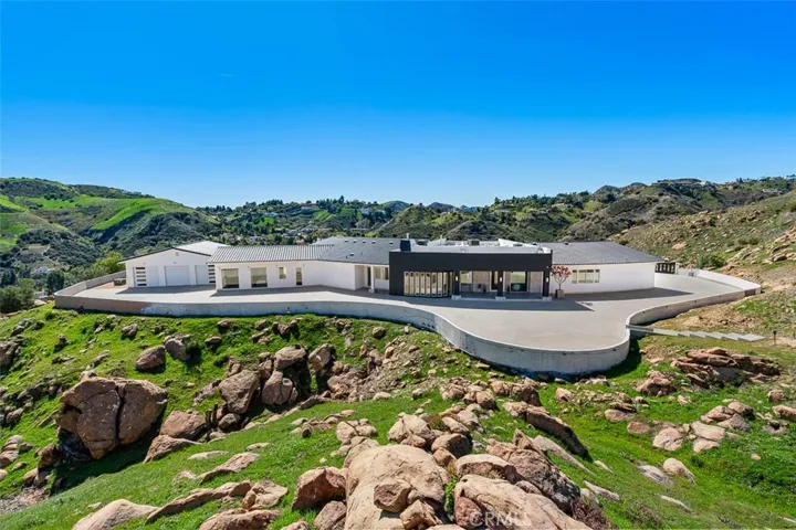 109 Buckskin Road, Bell Canyon, California 91307