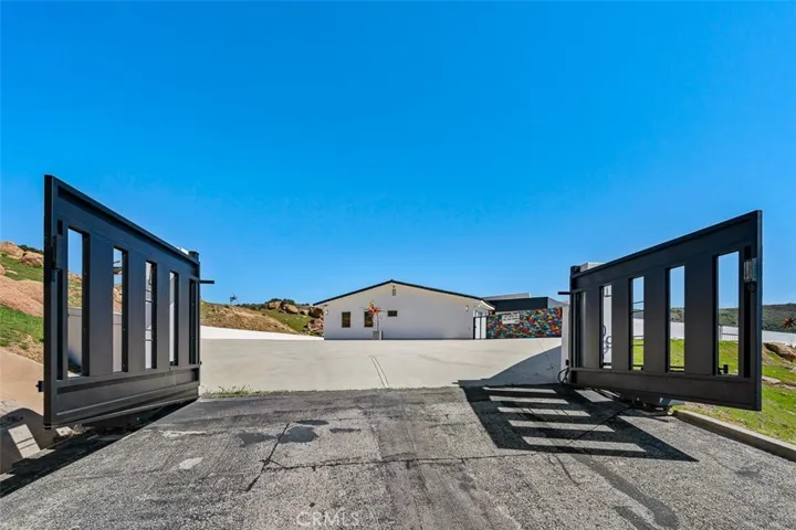 109 Buckskin Road, Bell Canyon, California 91307