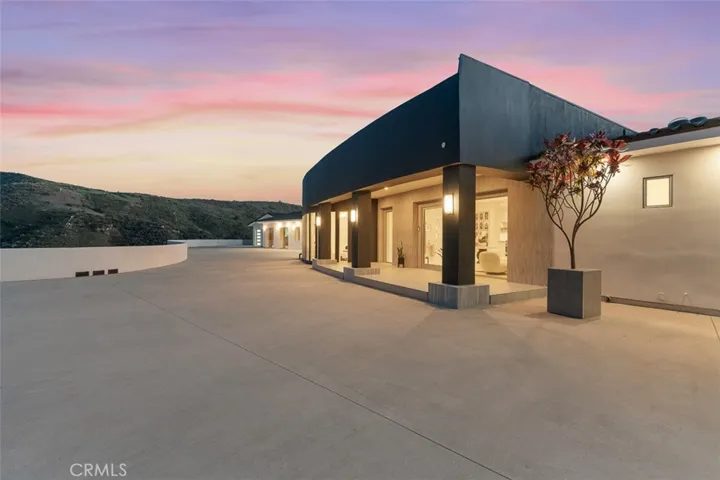 109 Buckskin Road, Bell Canyon, California 91307