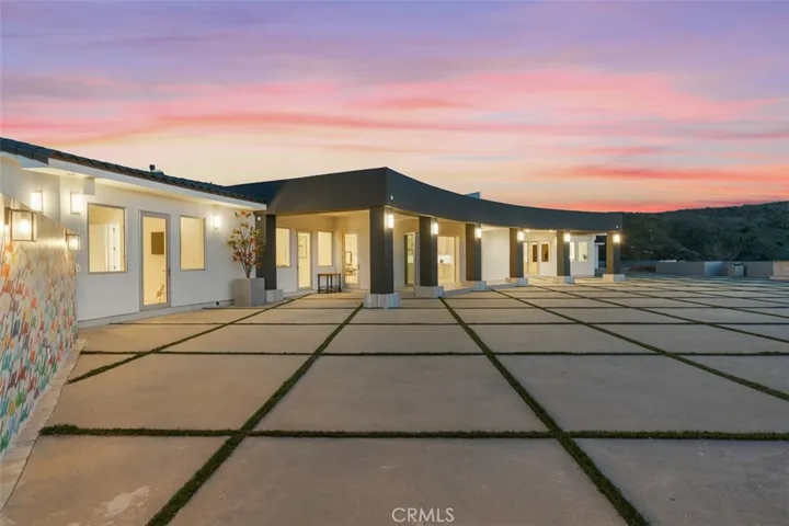 109 Buckskin Road, Bell Canyon, California 91307