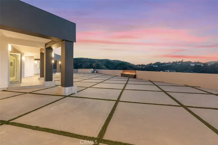 109 Buckskin Road, Bell Canyon, California 91307