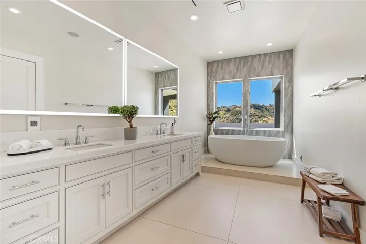 109 Buckskin Road, Bell Canyon, California 91307