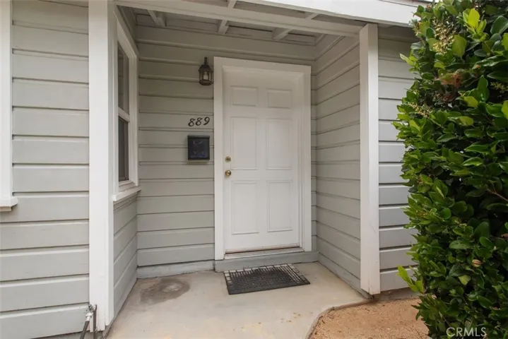 889 N Oakland, Pasadena, California 91104