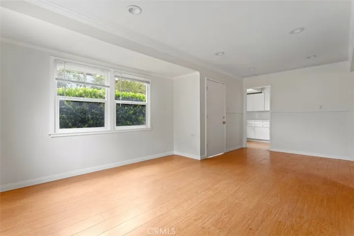 889 N Oakland, Pasadena, California 91104