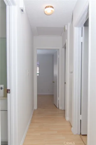 Hallway to bedrooms & bathroom