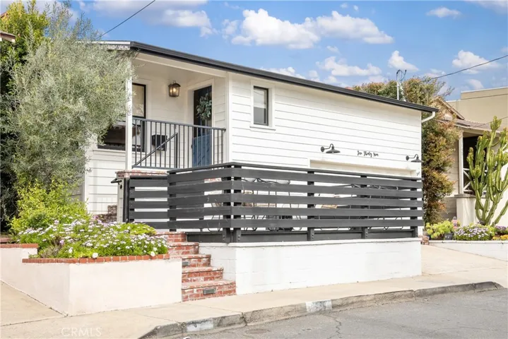 1039 8th Street, Hermosa Beach, California 90254