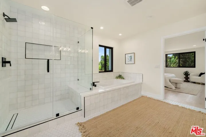 22642 Berdon Street, Woodland Hills, California 91367