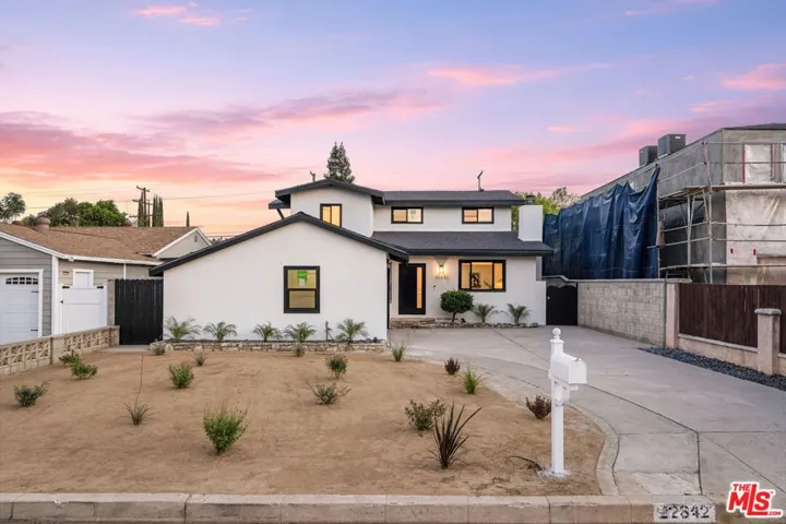 22642 Berdon Street, Woodland Hills, California 91367