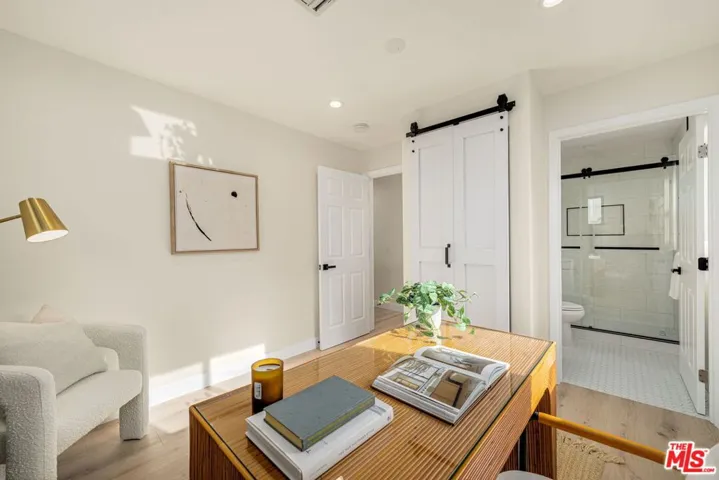 22642 Berdon Street, Woodland Hills, California 91367