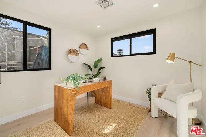 22642 Berdon Street, Woodland Hills, California 91367