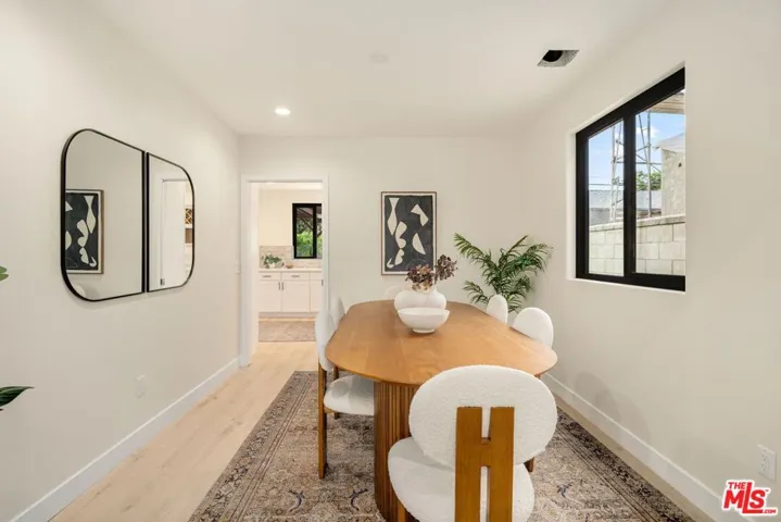 22642 Berdon Street, Woodland Hills, California 91367