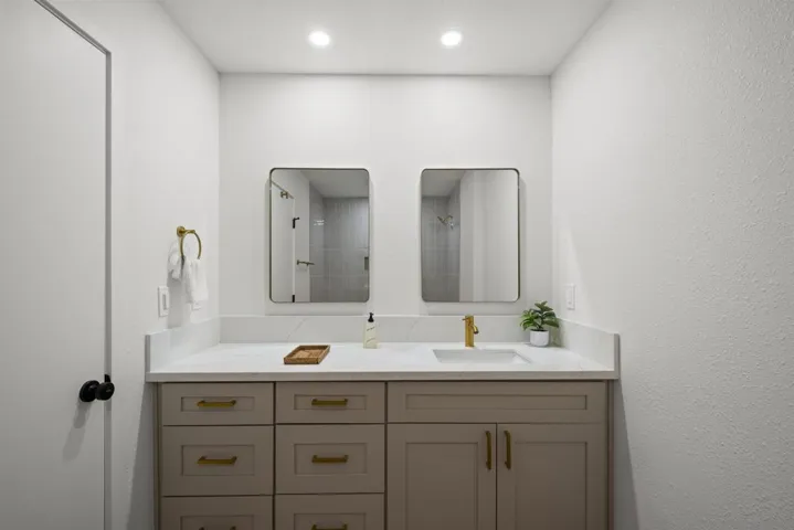 5398 Mount Alifan, San Diego, California 92111