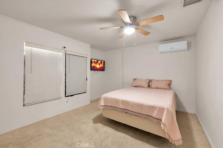 8514 Barberry Avenue, Yucca Valley, California 92284