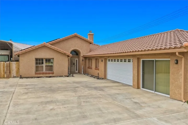8514 Barberry Avenue, Yucca Valley, California 92284