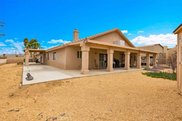 8514 Barberry Avenue, Yucca Valley, California 92284