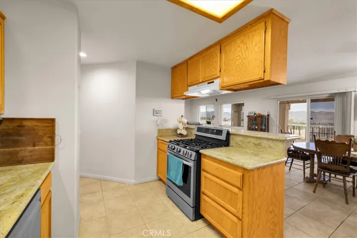 8514 Barberry Avenue, Yucca Valley, California 92284