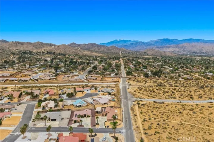 8514 Barberry Avenue, Yucca Valley, California 92284