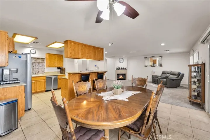 8514 Barberry Avenue, Yucca Valley, California 92284