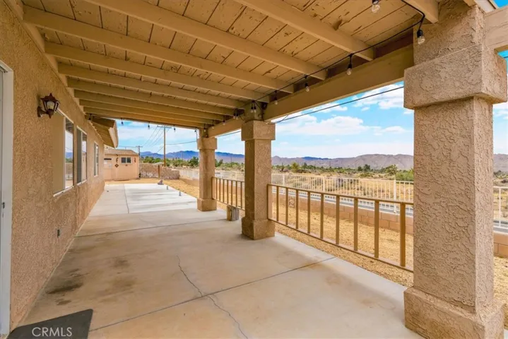 8514 Barberry Avenue, Yucca Valley, California 92284