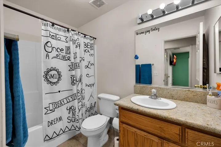 8514 Barberry Avenue, Yucca Valley, California 92284