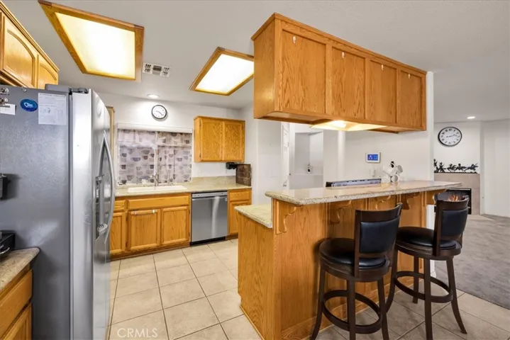 8514 Barberry Avenue, Yucca Valley, California 92284