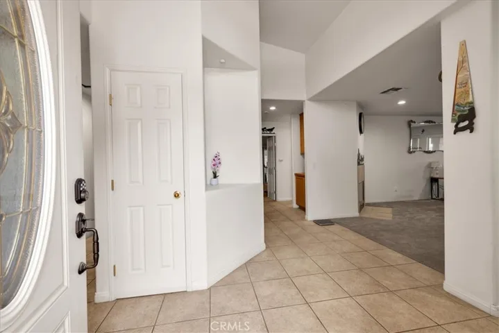 8514 Barberry Avenue, Yucca Valley, California 92284