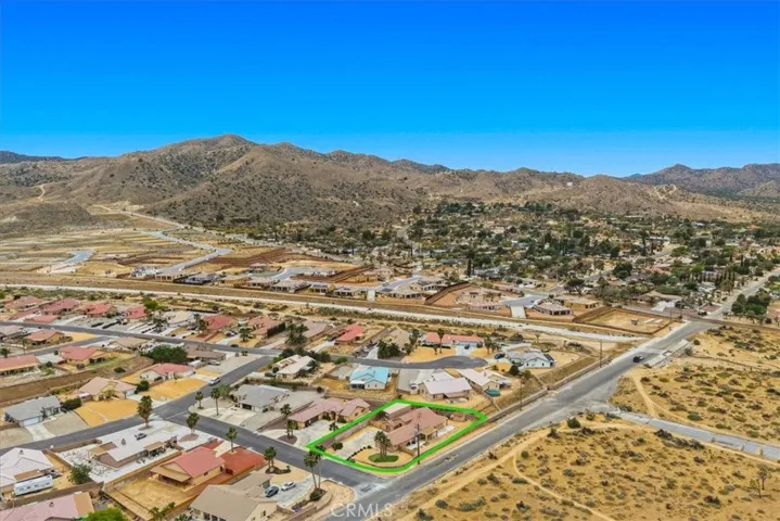 8514 Barberry Avenue, Yucca Valley, California 92284