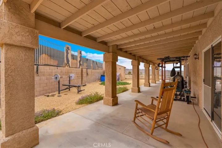 8514 Barberry Avenue, Yucca Valley, California 92284